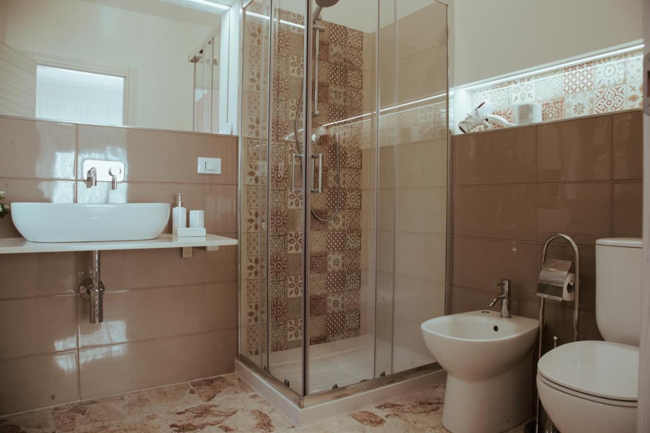 Sostanza - Rooms In Catane Extérieur photo