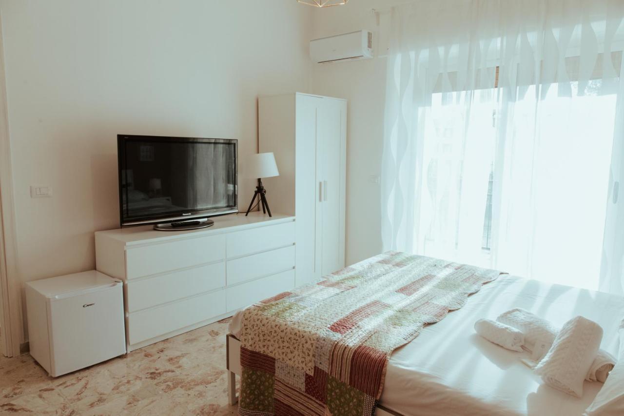 Sostanza - Rooms In Catane Extérieur photo